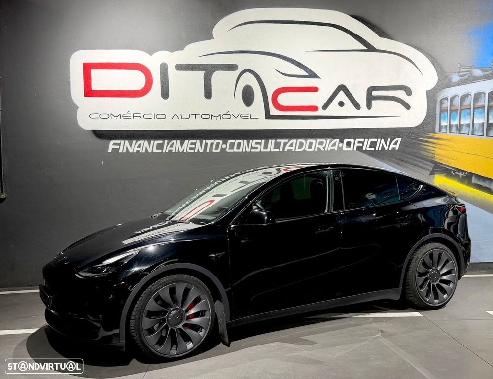 Tesla Model Y Performance Dual Motor AWD - 1