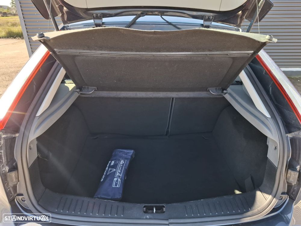 Ford Focus 1.6 TDCi Titanium - 35