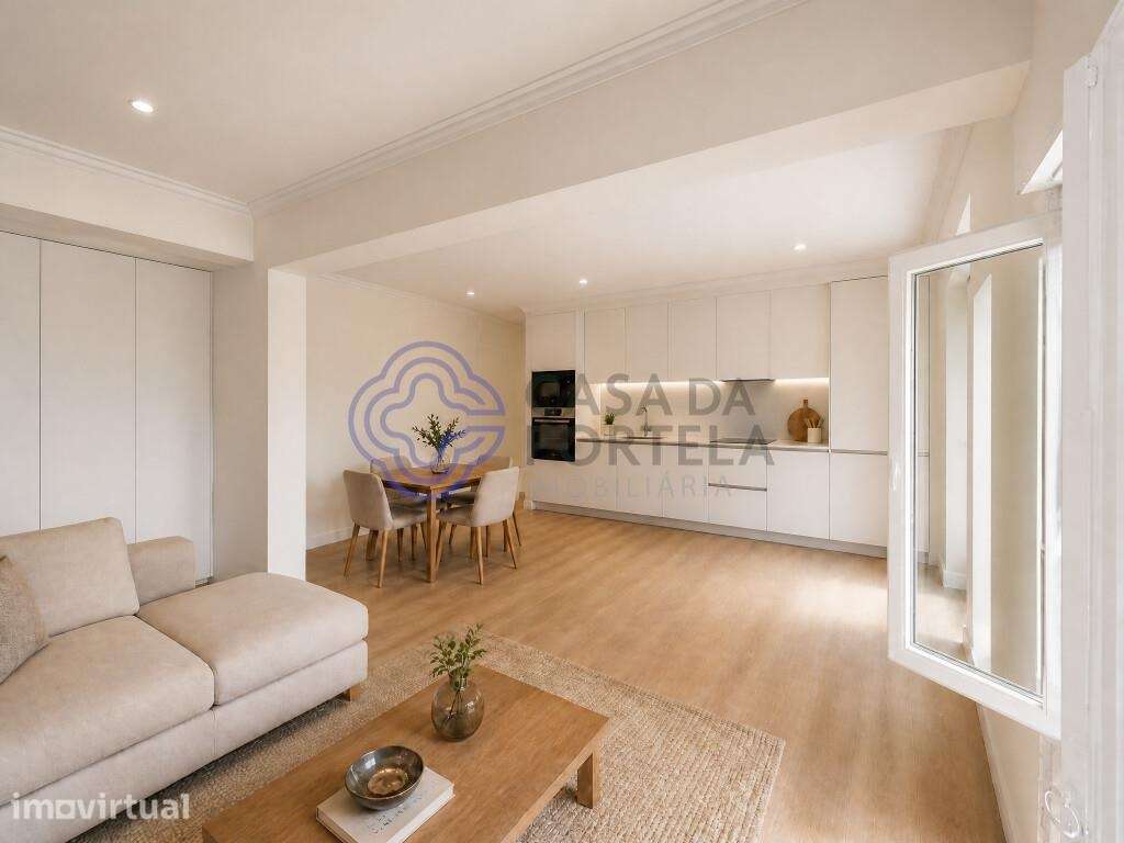 T3 em Remodelação Total c/ Suíte, Varandas e Elevador em São Domingos - Grande imagem: 4/21