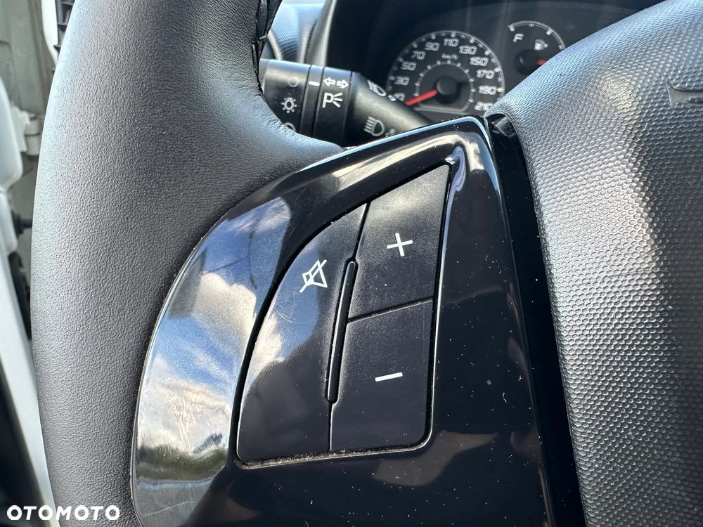 Fiat Fiorino Kombi 8V SX - 20