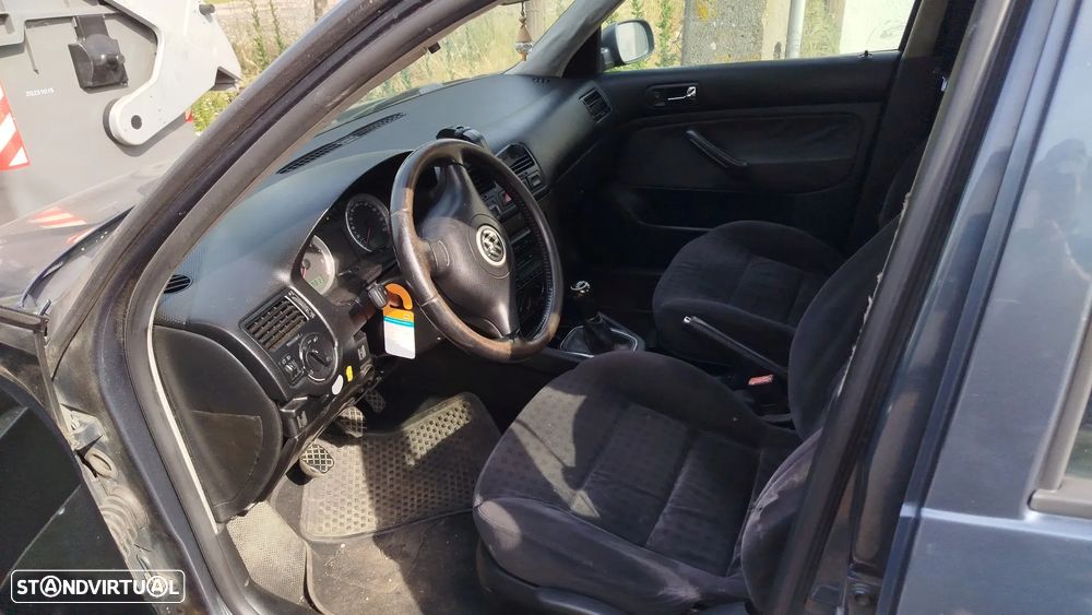 VW Bora 1.9 TDi Highline - 5