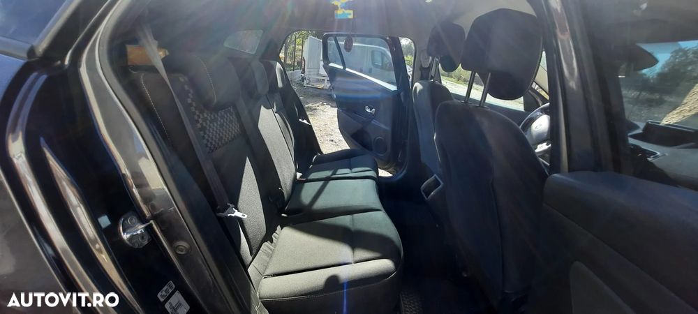 Renault Megane - 11