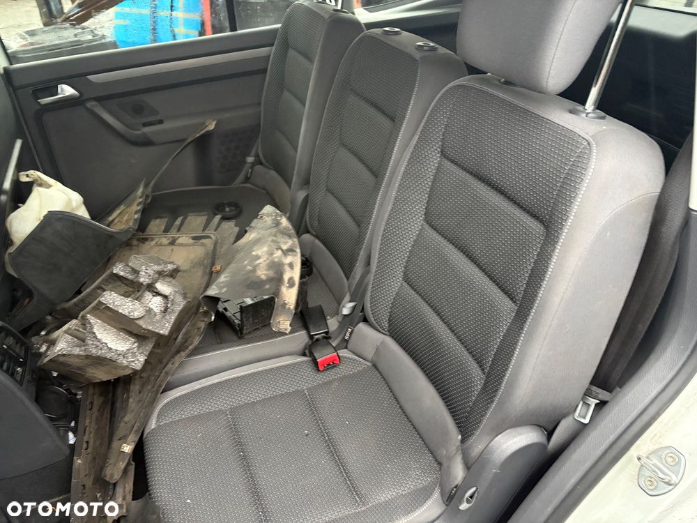 Volkswagen Touran 1.2 TSI BlueMotion Technology Highline - 5