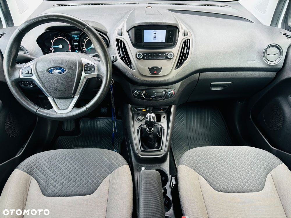 Ford Tourneo Courier - 8