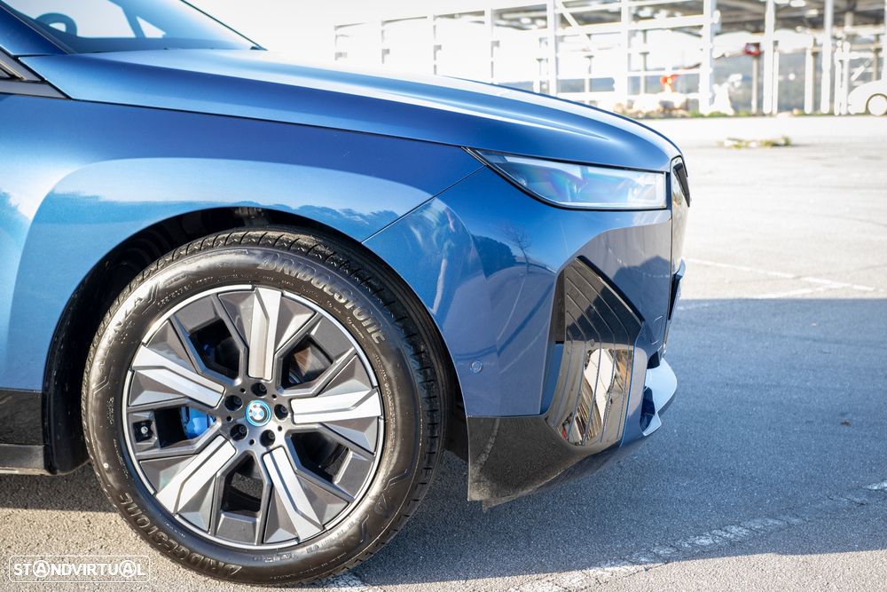 BMW iX xDrive50 - 12