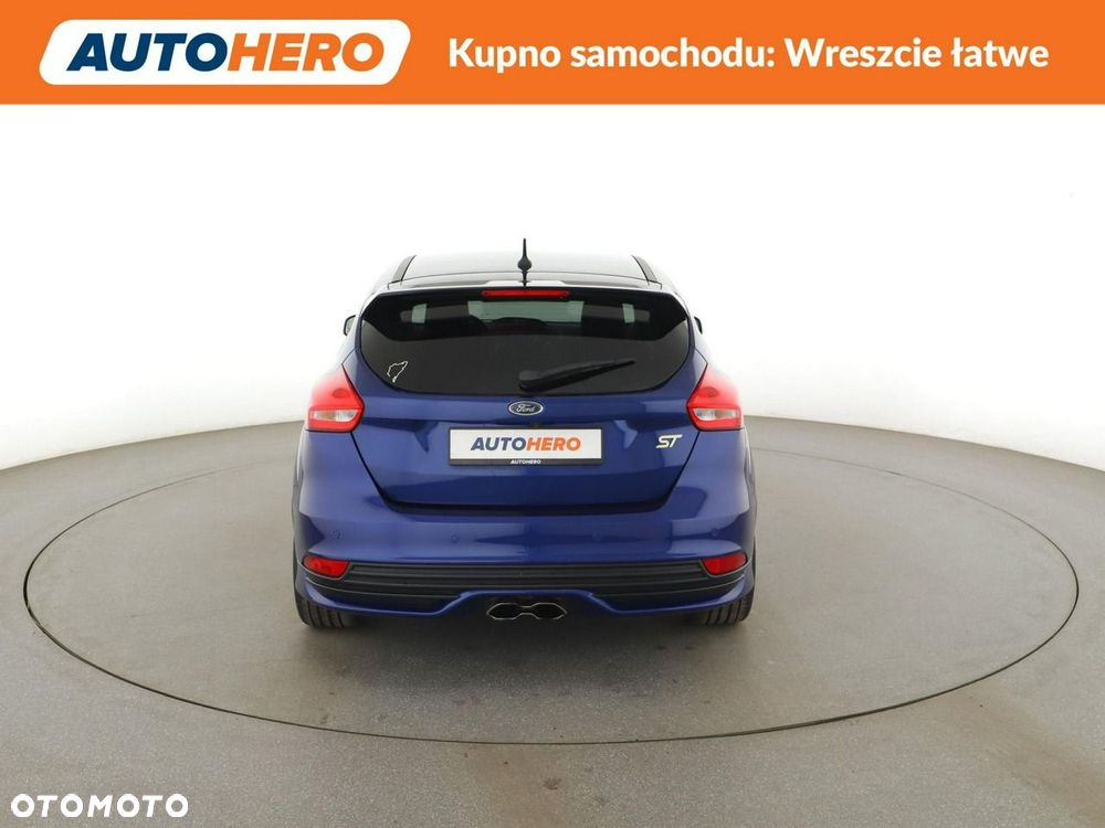 Ford Focus 2.0 EcoBoost ST - 7