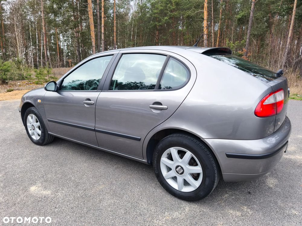 Seat Leon 1.6 Signo - 4