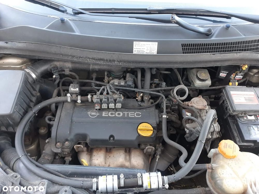 Opel Corsa 1.2 16V Enjoy - 31