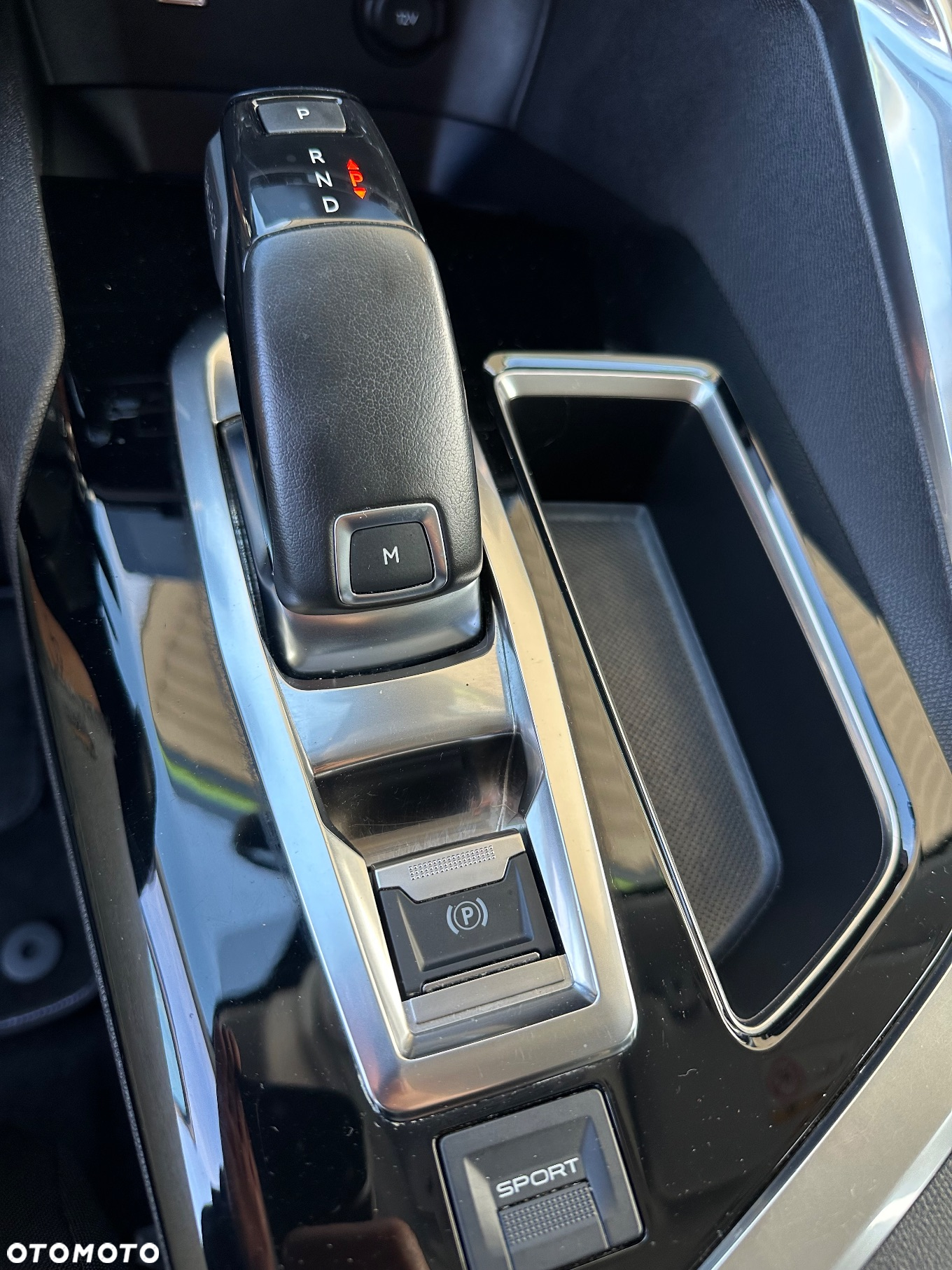 Peugeot 5008 1.6 BlueHDI Allure S&S EAT6 - 9