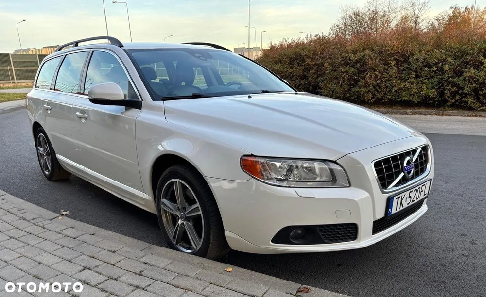 Volvo V70 2.5T Ocean Race - 1