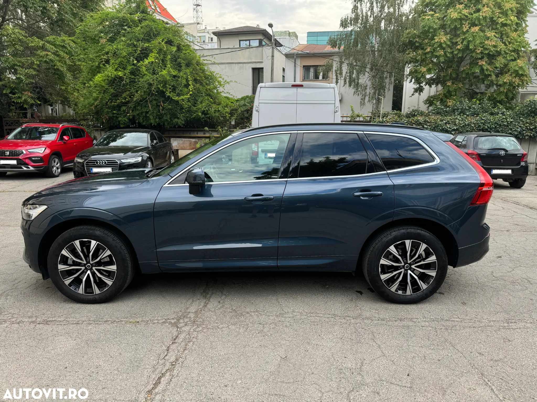 Volvo XC 60 B4 MHEV AT FWD Core - 3