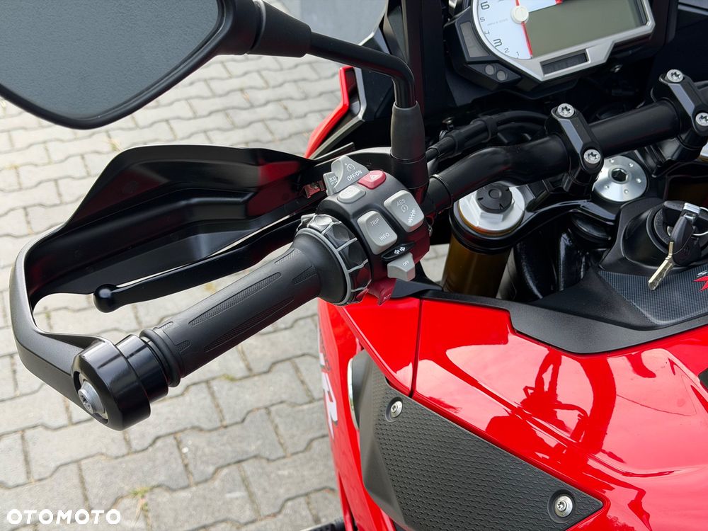 BMW XR - 24