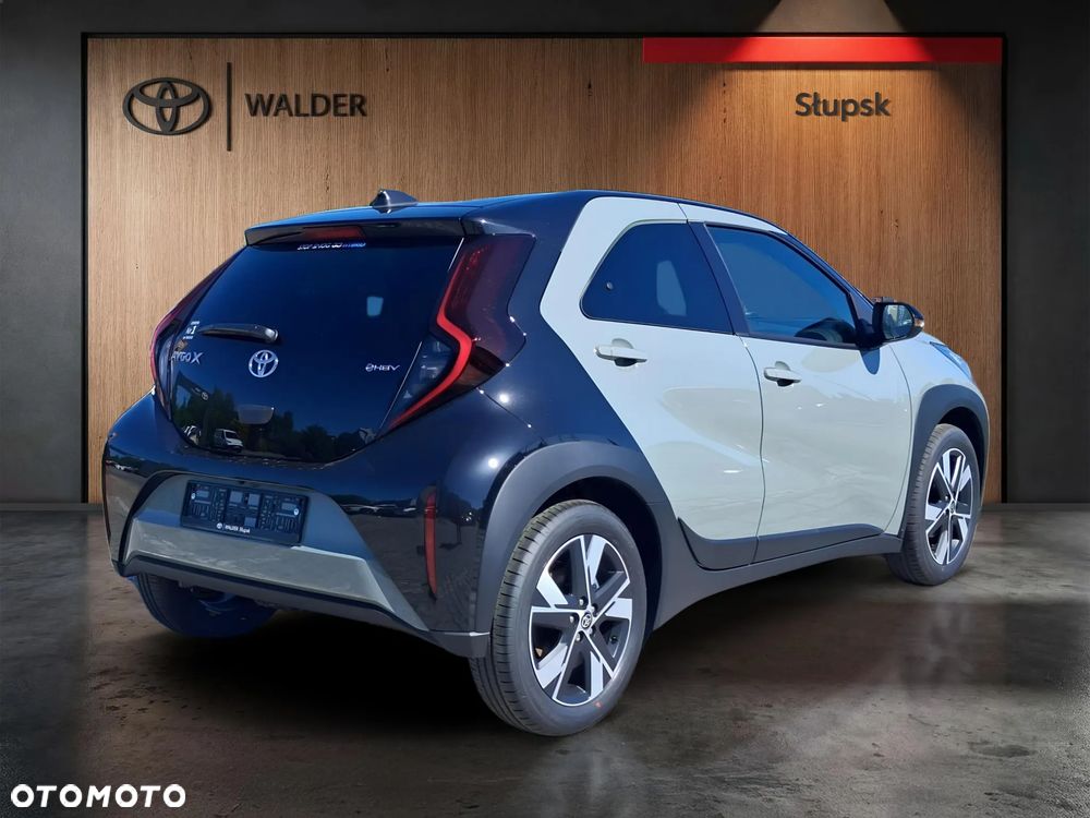 Toyota Aygo X Hybrid 1.5 Style e-CVT - 5