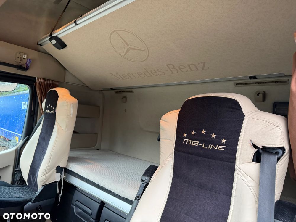 Mercedes-Benz ACTROS 1845 / EURO 5 / GIGA SPACE / NOWY TACHOGRAF / 2013 REJESTRACJA / BARDZO ŁADNY STAN / BEZ RETARDERA / BLUETEC 5 / 2 ZBIORNIKI PALIWOWE / KSENONY / LODÓWKA / PŁASKA PODŁOGA !! - 25