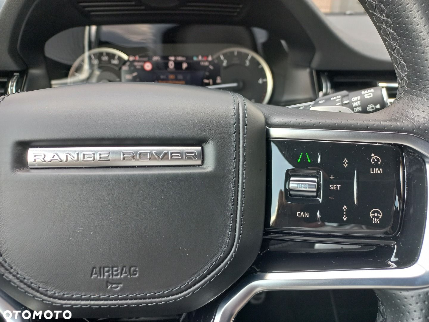 Land Rover Range Rover Evoque - 27