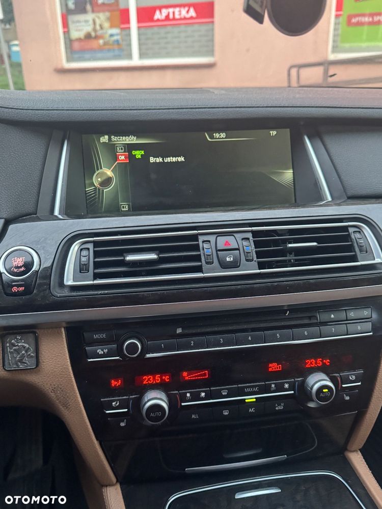 BMW Seria 7 730d xDrive - 9