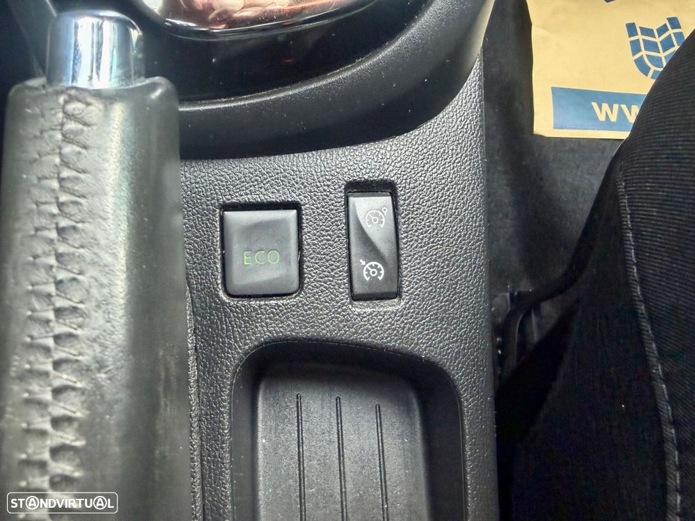 Renault Captur 1.2 TCe Exclusive EDC - 21