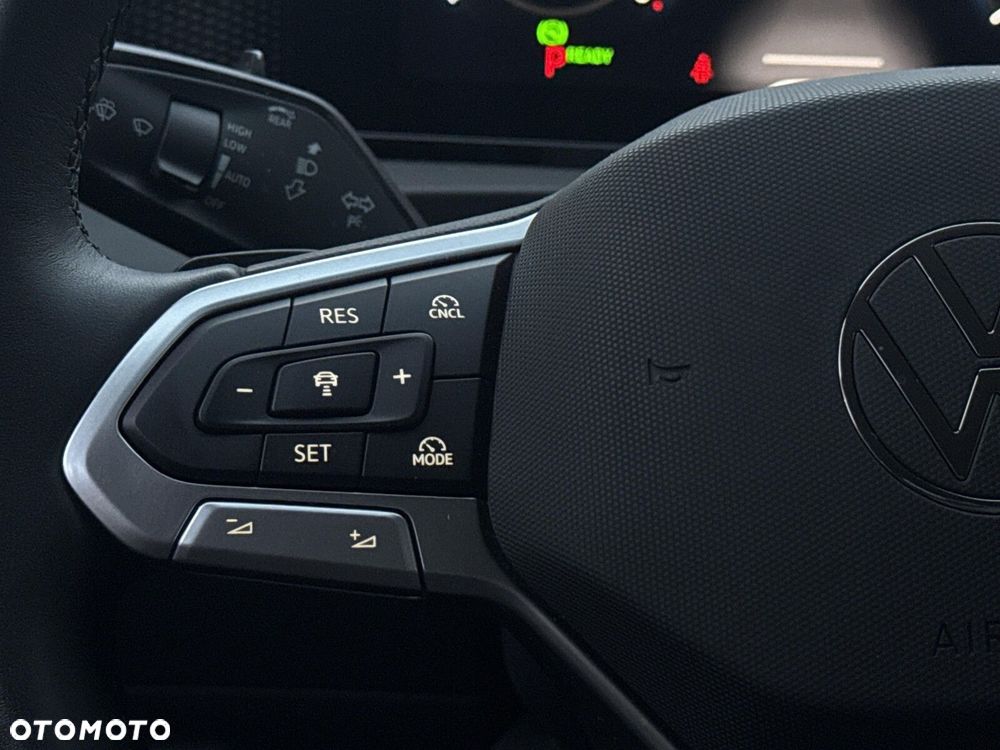 Volkswagen Tiguan - 19