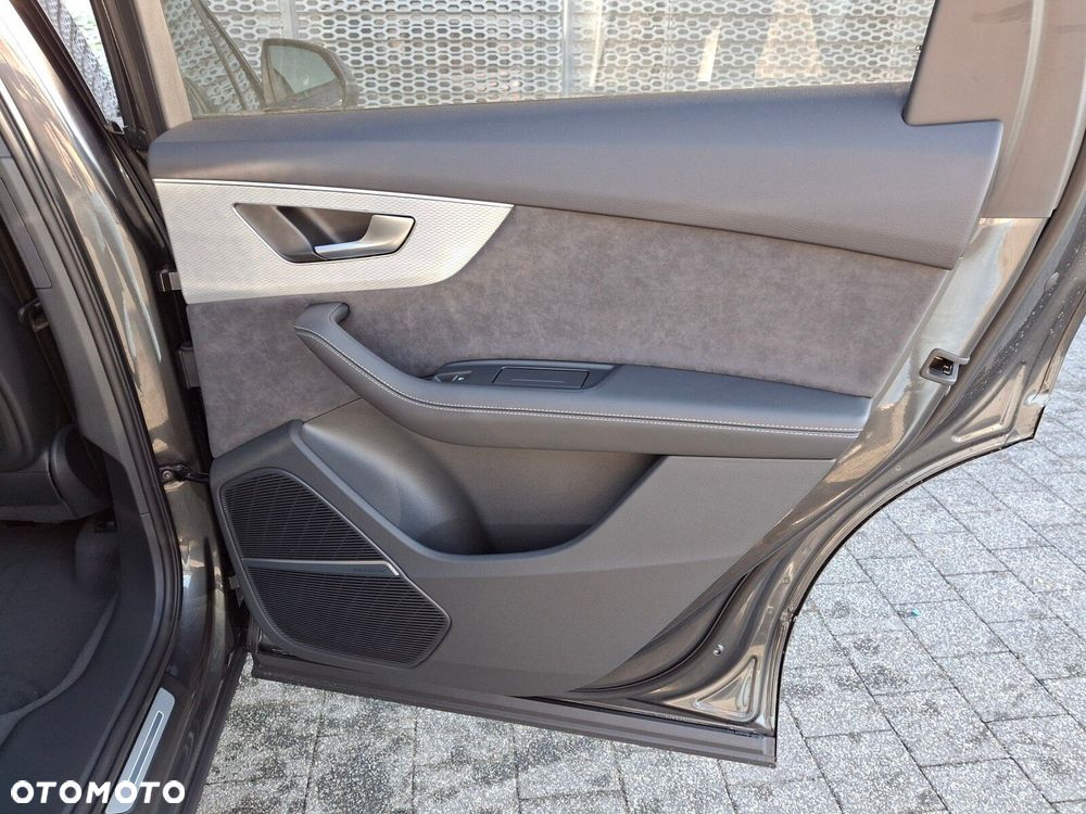 Audi Q7 - 19