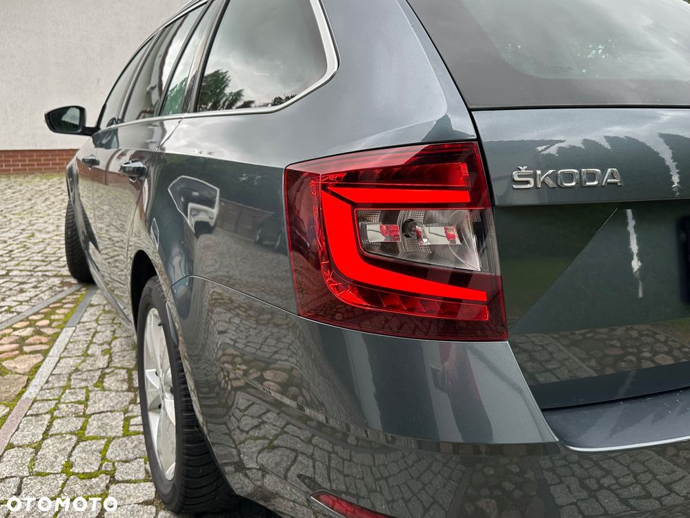 Skoda Octavia 1.8 TSI DSG Style - 13
