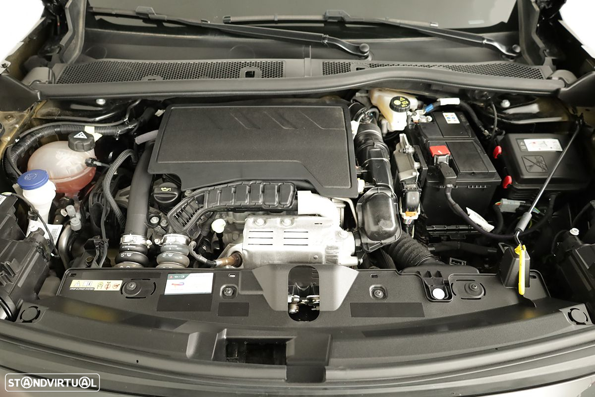 Peugeot 2008 1.2 PureTech Allure - 24