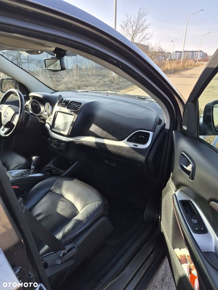 Dodge Journey - 12