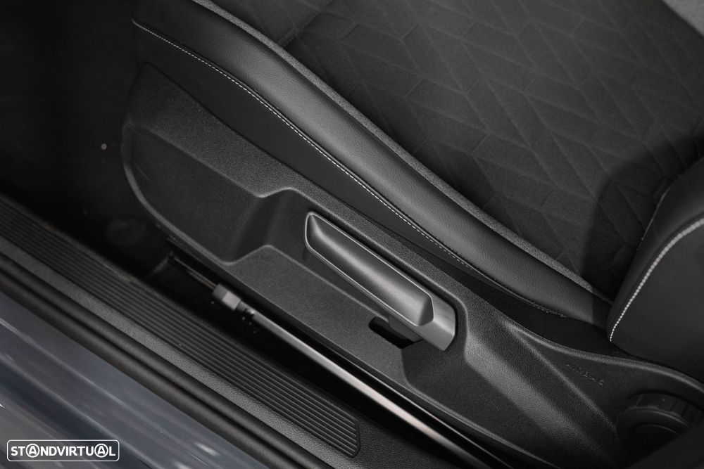 VW Golf 2.0 TDI SCR DSG Goal - 34