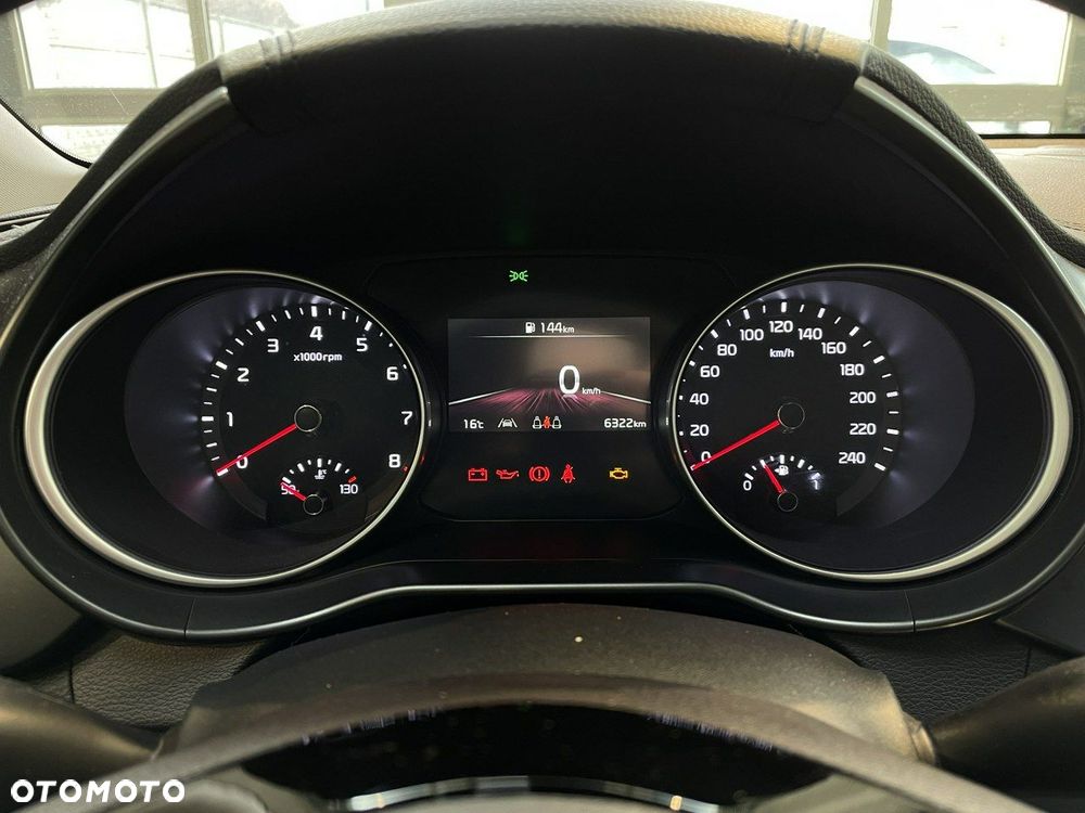 Kia XCeed - 15