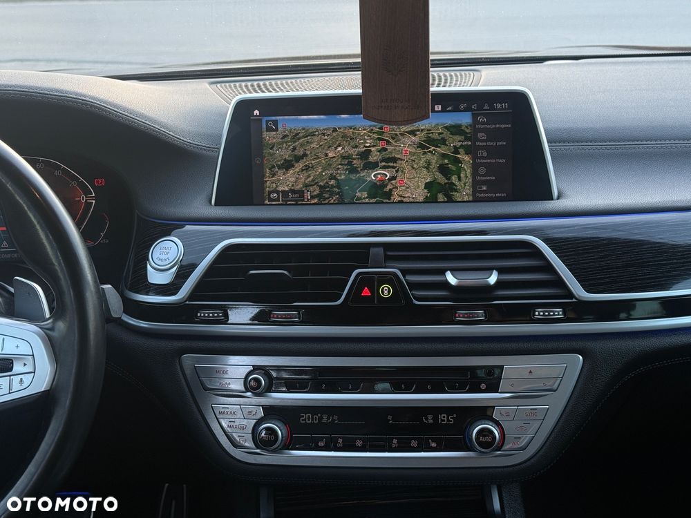 BMW Seria 7 730Ld xDrive mHEV - 19