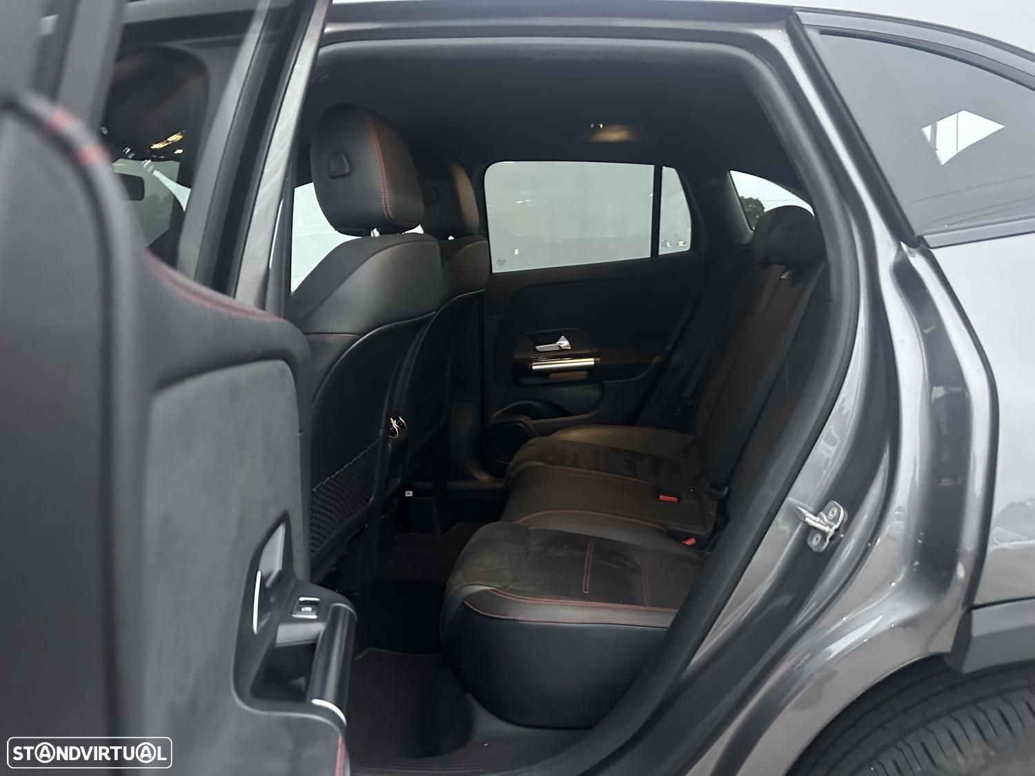 Mercedes-Benz GLA 180 d AMG Line - 21
