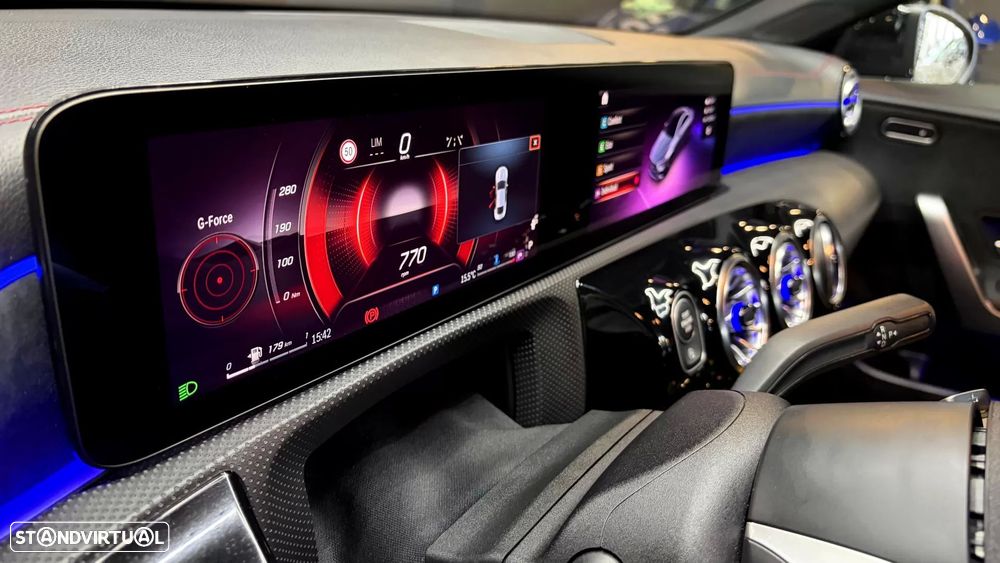 Mercedes-Benz CLA 180 d - 12