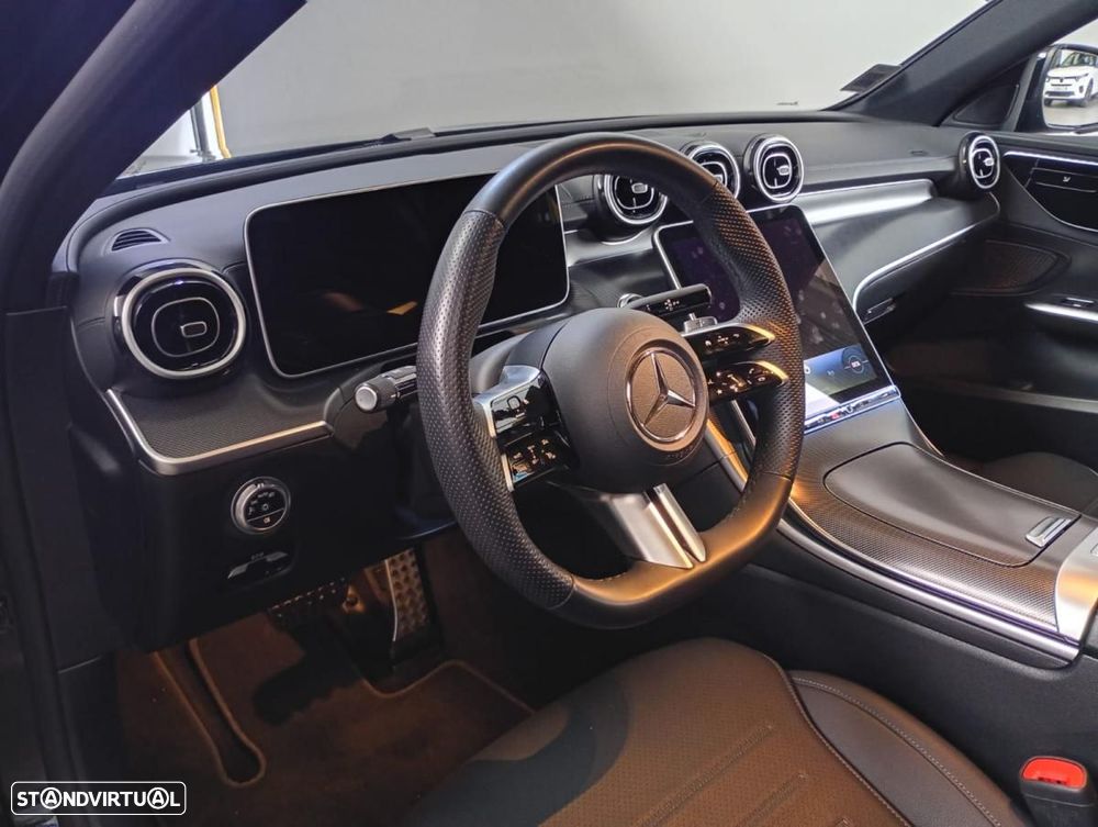 Mercedes-Benz C 300 e AMG Line — fotografia 11