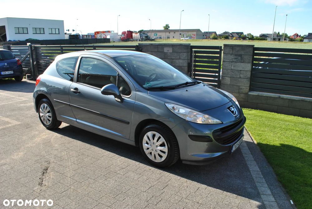 Peugeot 207 1.4 16V Trendy - 18