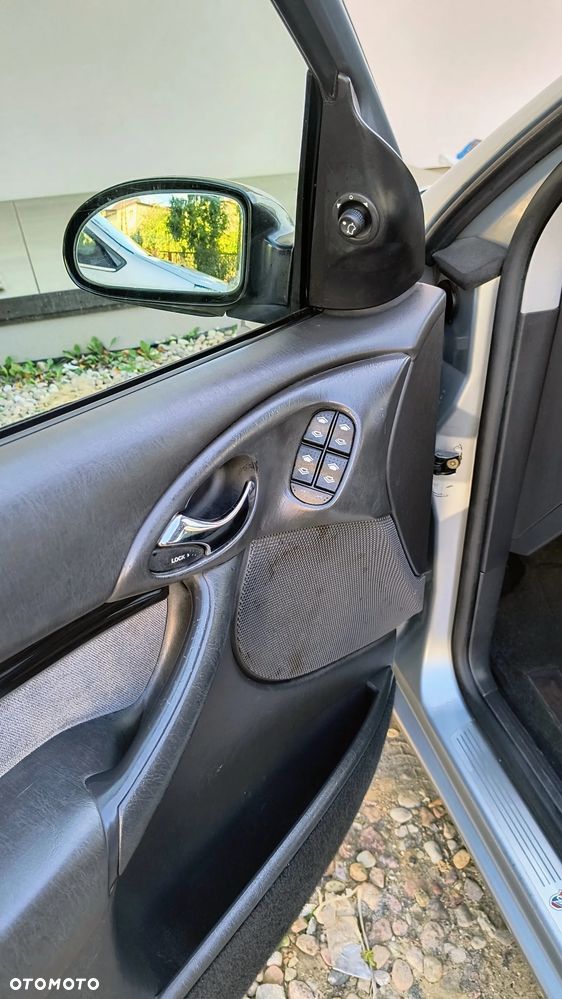 Ford Focus - 12