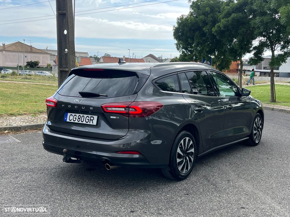 Ford Focus SW 1.0 EcoBoost S&S TITANIUM - 2