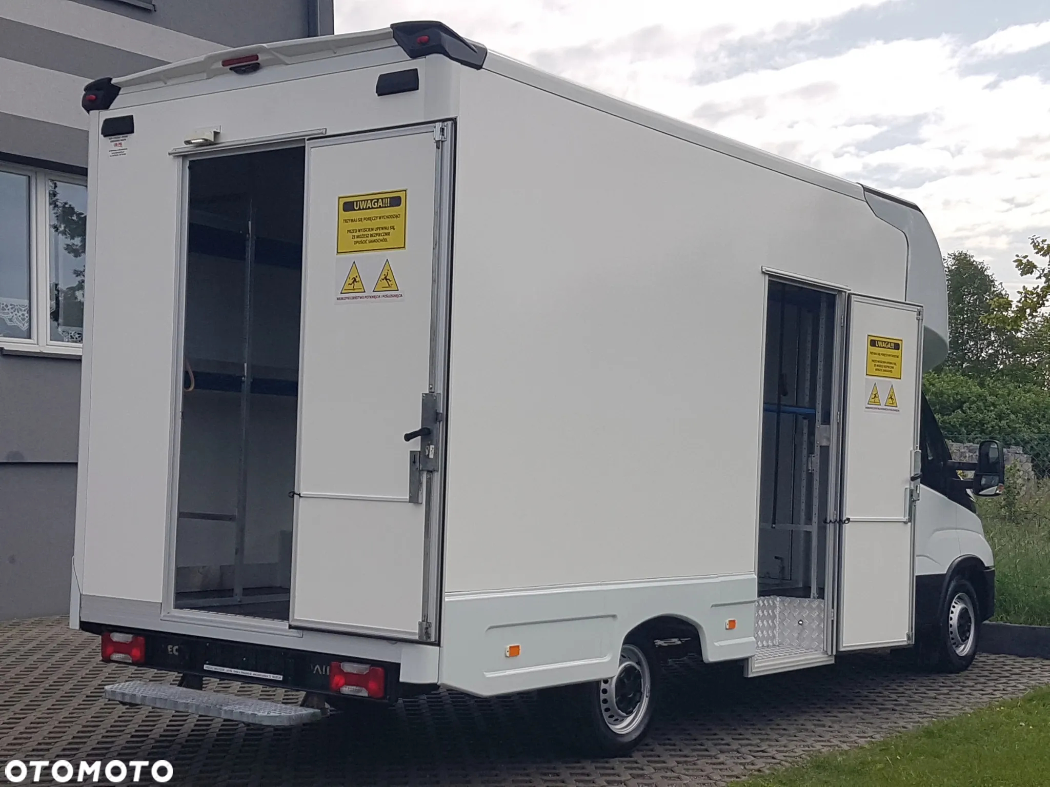 Iveco DAILY KONTENER NISKOPODŁOGOWY 4,43x2,23x2,42 SKLEP BAR FOODTRUCK KAMPER KLIMA - 35