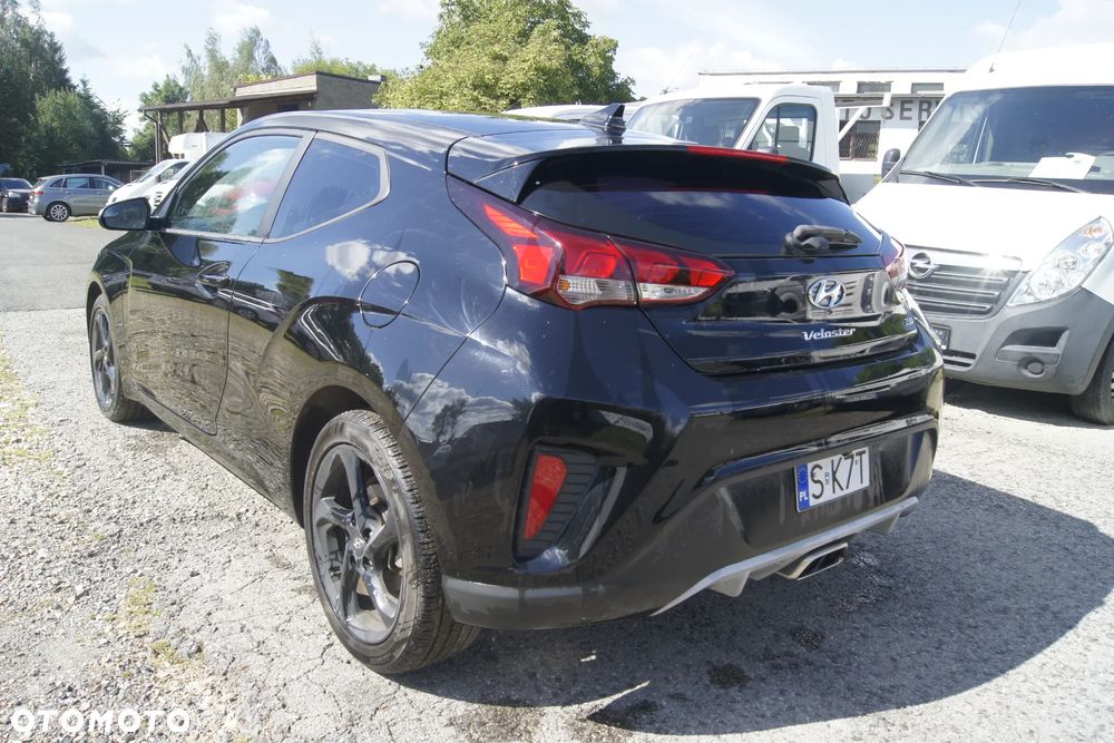 Hyundai Veloster - 7