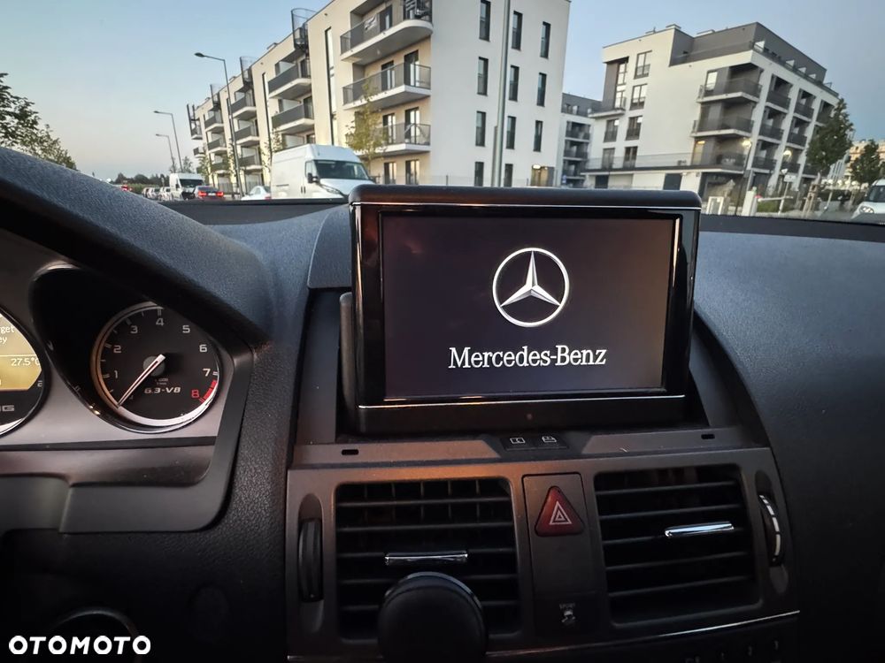 Mercedes-Benz Klasa C 63 AMG - 25