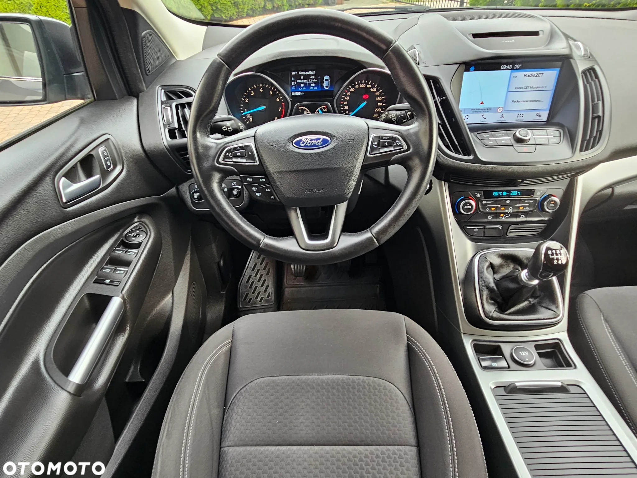Ford Kuga - 13