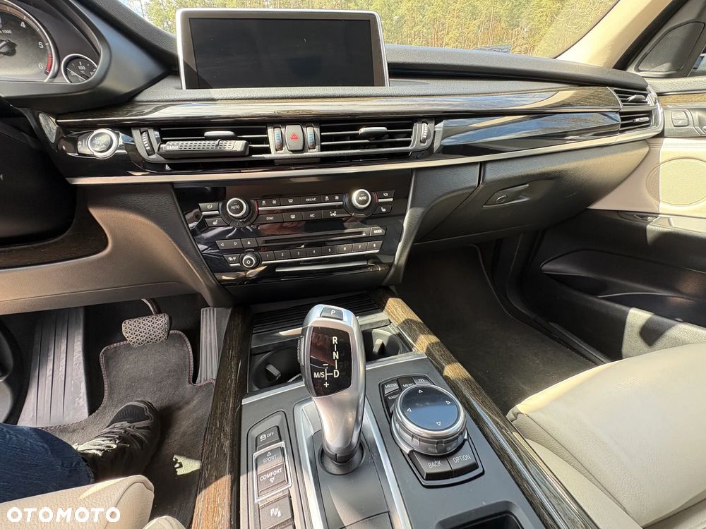BMW X5 xDrive30d - 17