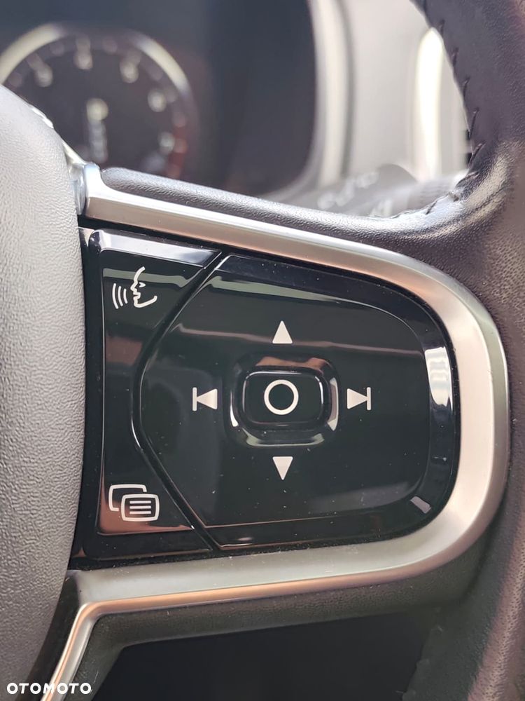 Volvo XC 90 T5 AWD Momentum - 25