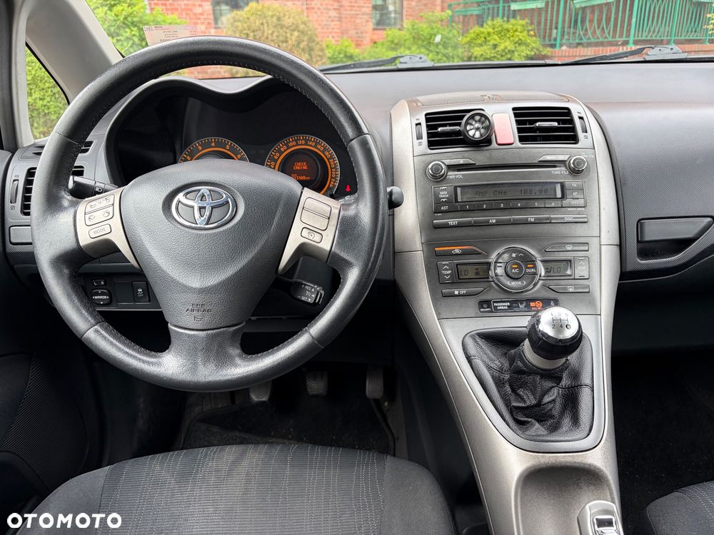 Toyota Auris 1.6 VVT-i Terra Start - 7