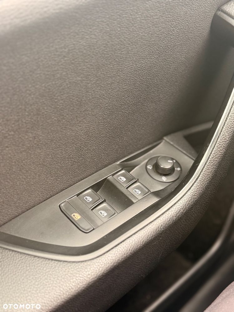 Skoda Superb 2.0 TDI Ambition DSG - 20