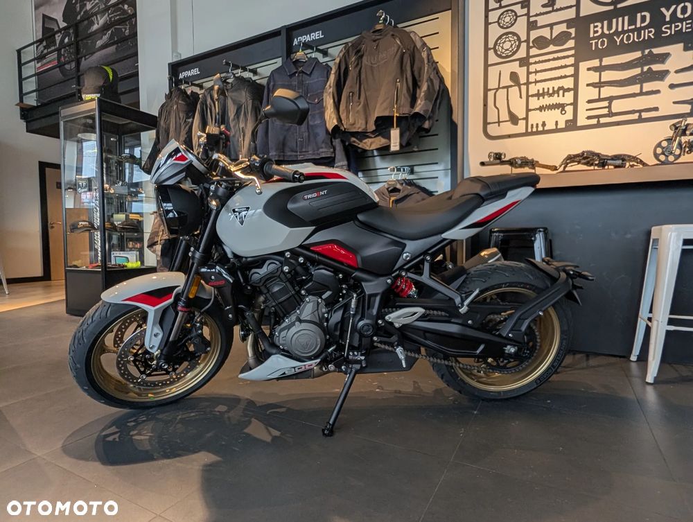 Triumph Trident - 6