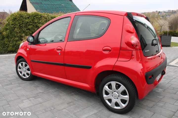 Peugeot 107 - 25