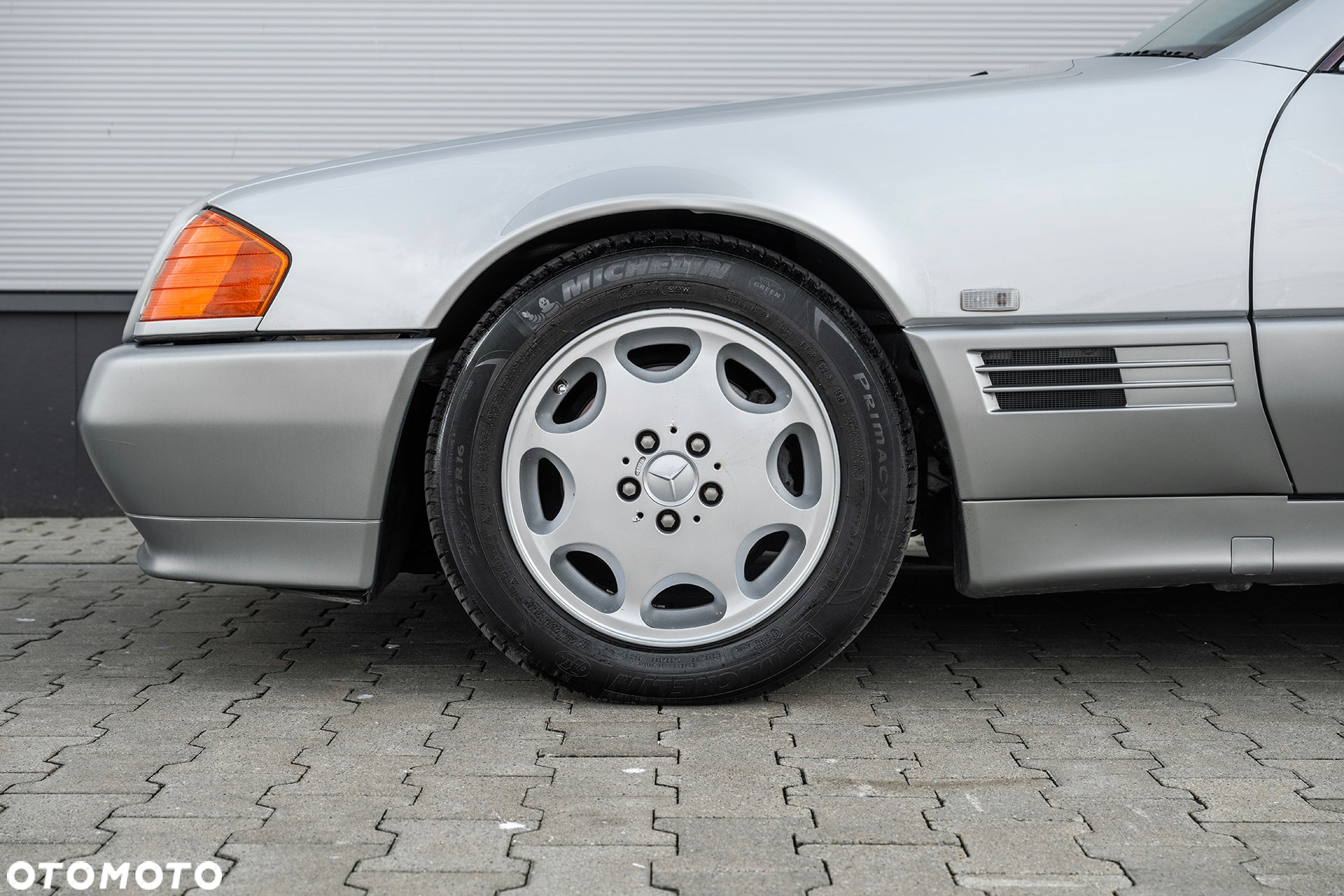Mercedes-Benz SL - 24