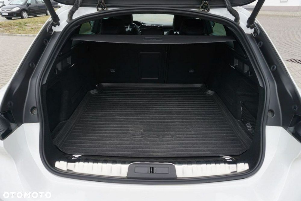 Peugeot 508 PureTech 130 GT S&S EAT8 - 11