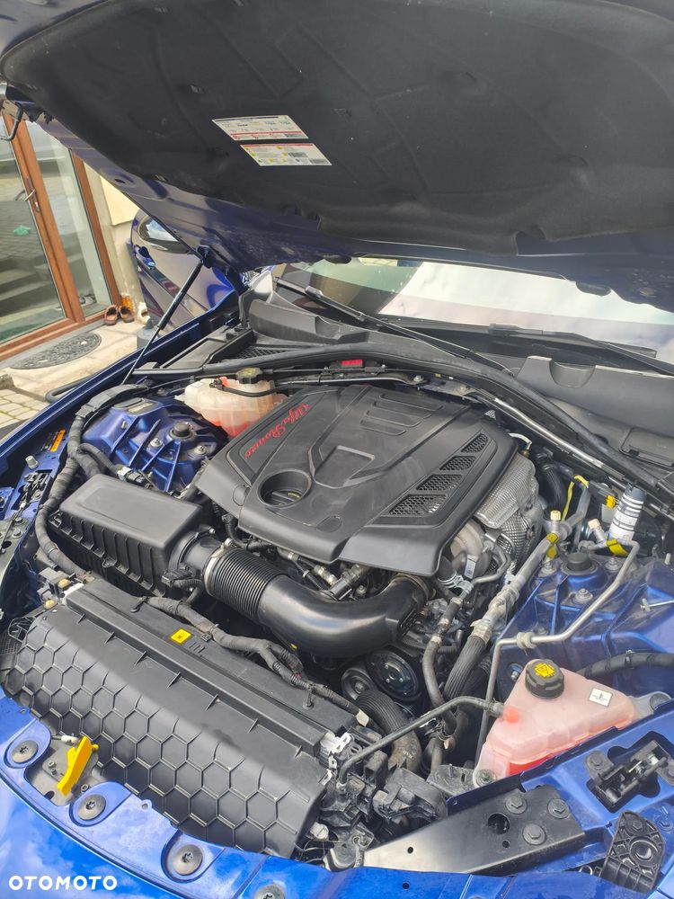 Alfa Romeo Giulia 2.0 Turbo Veloce - 10