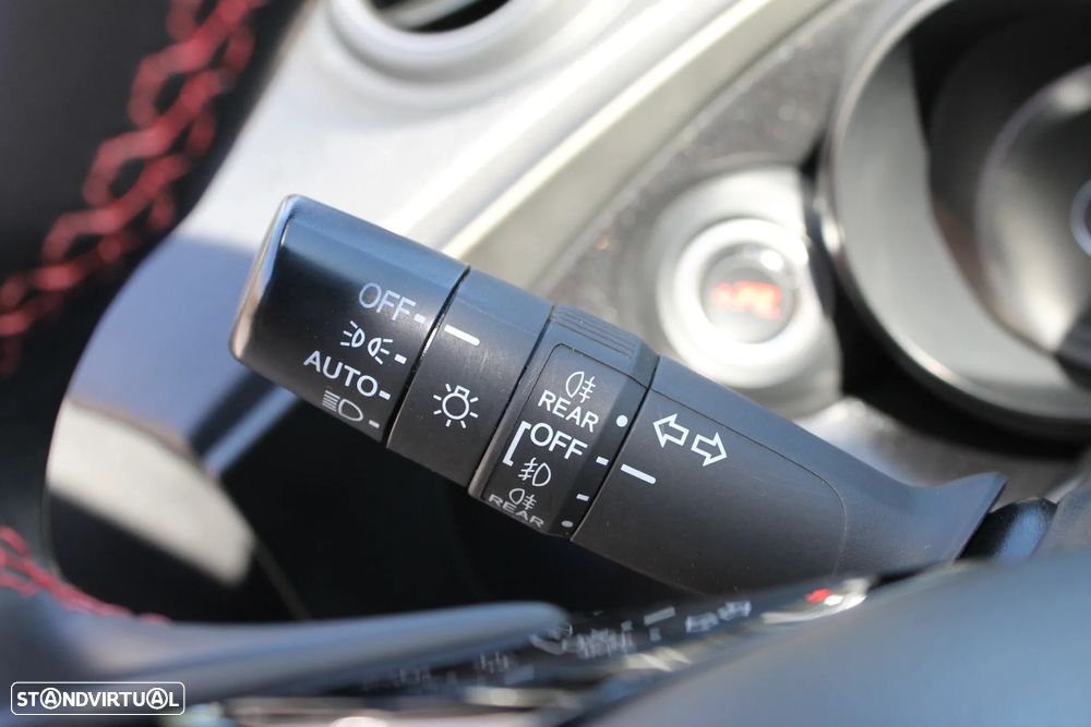 Honda Civic 2.0 VTEC Turbo Type R - 37