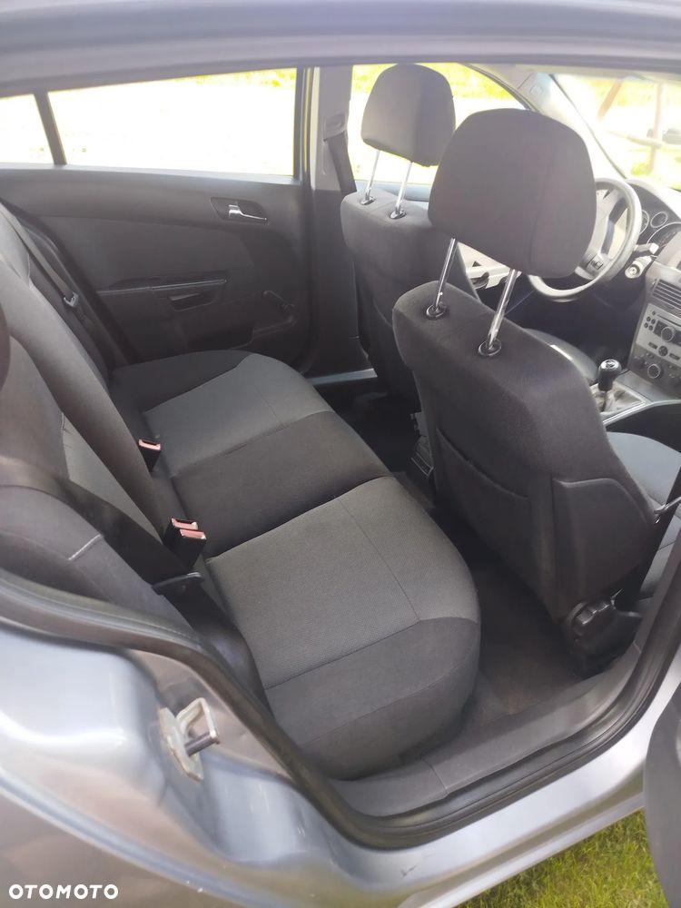 Opel Astra - 14